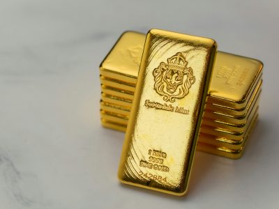 Manage Risks When Investing in Gold